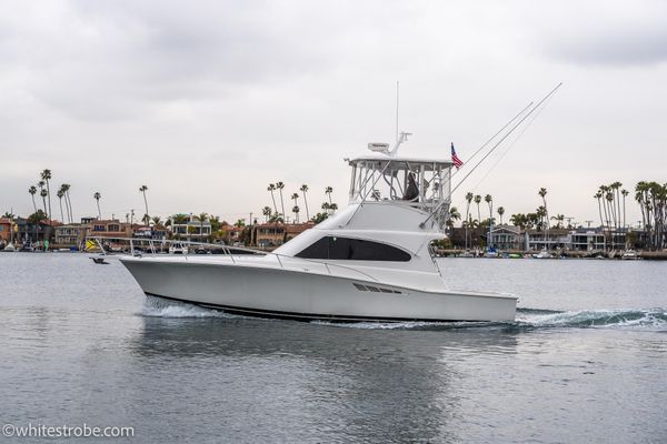 Luhrs CONVERTIBLE - main image