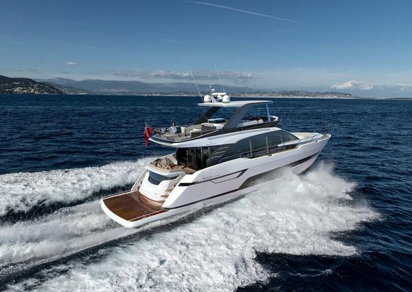 Fairline SQUADRON-68 image