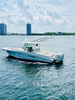 Boston Whaler 350 Outrage image