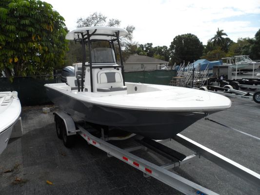 Tidewater 2410 Bay Max - main image