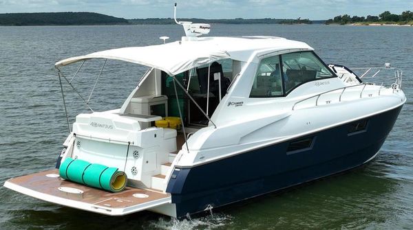 Cruisers Yachts 48 Cantius image