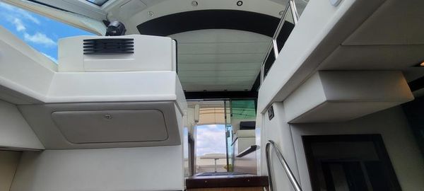 Cruisers Yachts 48 Cantius image