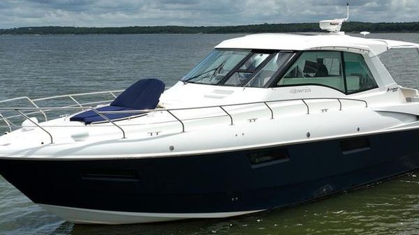 Cruisers Yachts 48 Cantius 