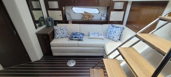 Cruisers Yachts 48 Cantius image