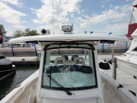 Boston Whaler 330 Outrage image