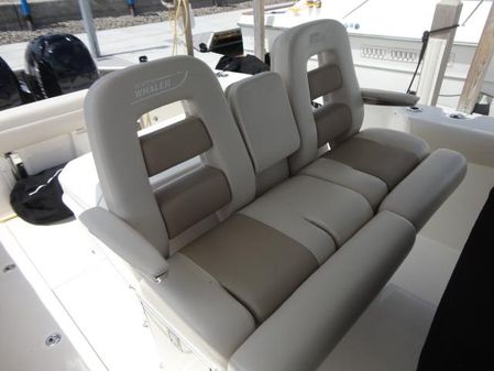 Boston Whaler 330 Outrage image