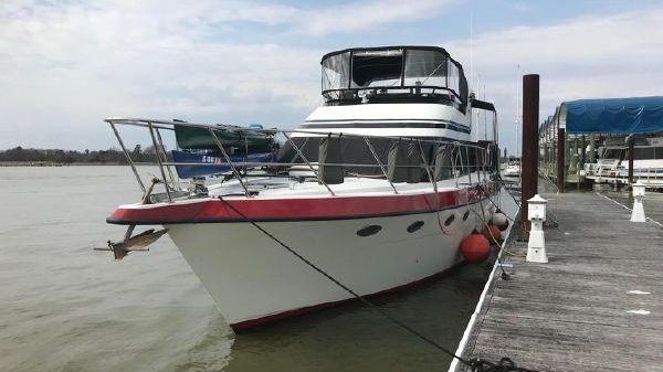 Transpacific Marine Flushdeck Motoryacht 