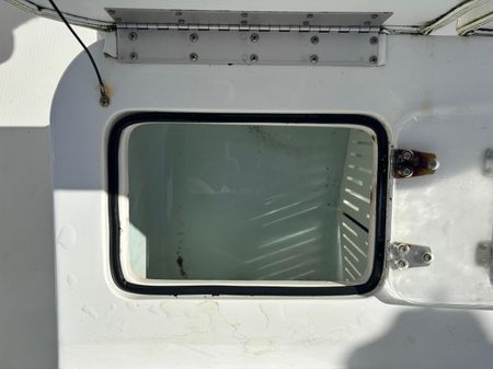 Sea Hunt Gamefish 27 image