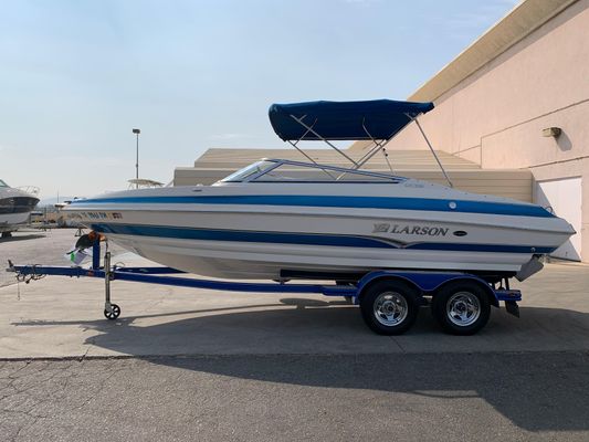 Larson 228 LXI - main image
