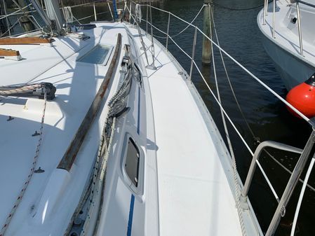 Beneteau Oceanis 400 image