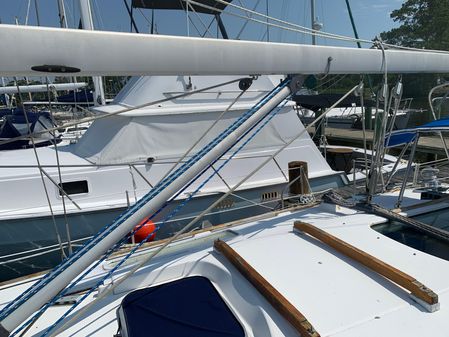 Beneteau Oceanis 400 image