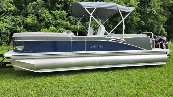 Avalon 2385 Catalina Quad Lounger