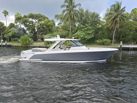 Tiara Sport 38 LS image