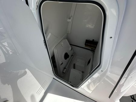 Sportsman OPEN-252-CENTER-CONSOLE image