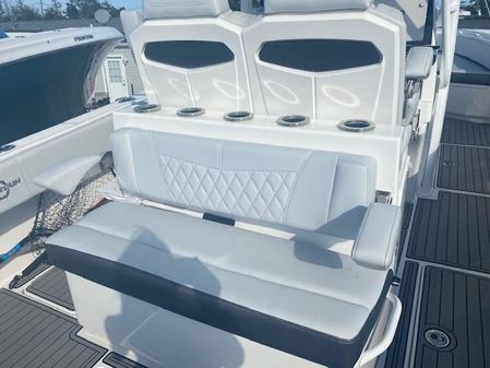 Fountain 34-CENTER-CONSOLE image