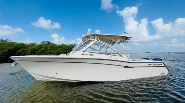 Grady-White Freedom 335 