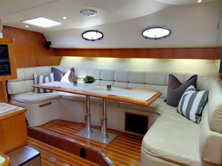 Tiara Yachts Express image