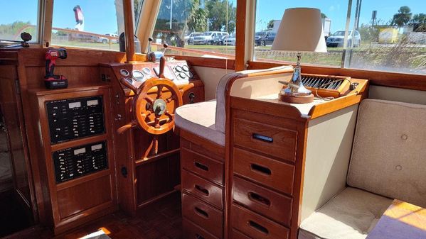 Grand Banks 32 Sedan Trawler image