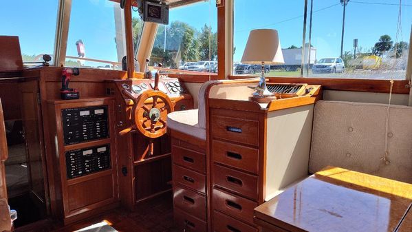 Grand Banks 32 Sedan Trawler image