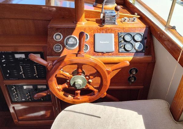 Grand Banks 32 Sedan Trawler image