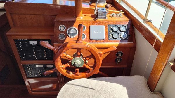 Grand Banks 32 Sedan Trawler image