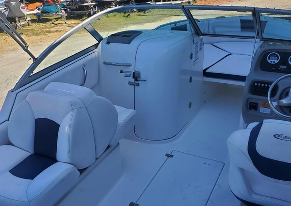 Robalo R227-DUAL-CONSOLE image