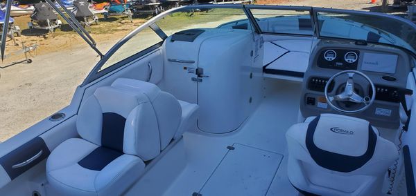 Robalo R227-DUAL-CONSOLE image