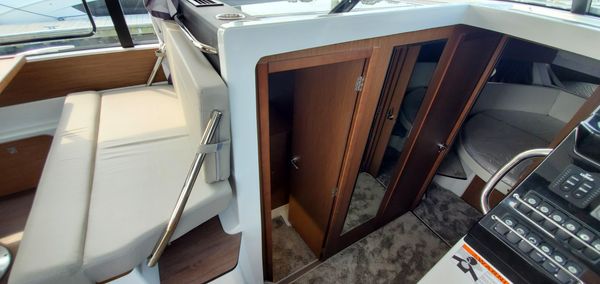 Jeanneau NC 1095 Weekender image