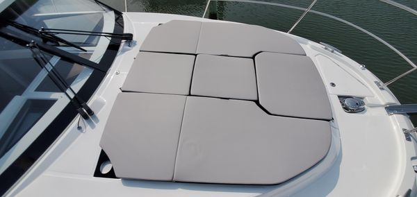 Jeanneau NC 1095 Weekender image