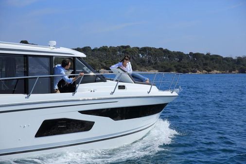 Jeanneau NC 1095 Weekender image