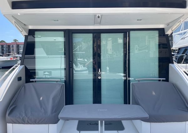 Tiara Yachts C44 Coupe image