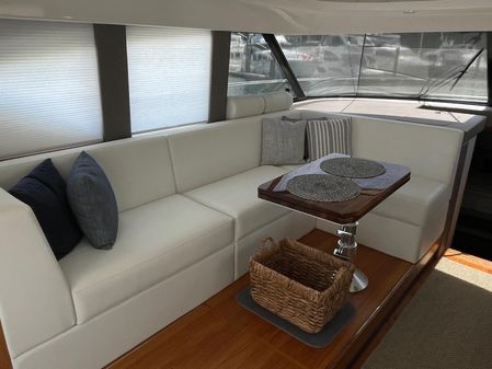 Tiara Yachts C44 Coupe image