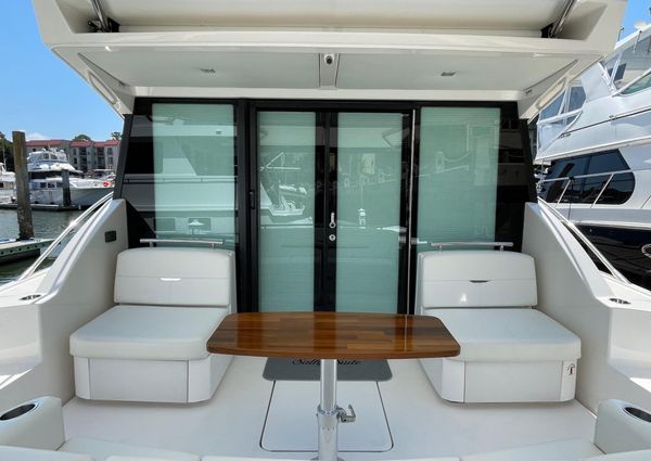 Tiara Yachts C44 Coupe image