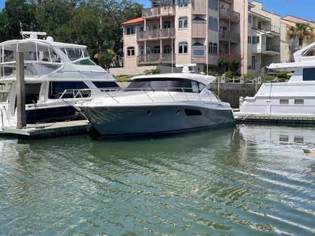 Tiara Yachts C44 Coupe image