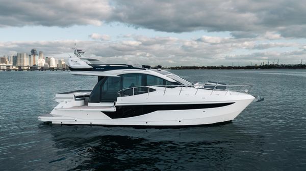 Galeon 470 SKY
