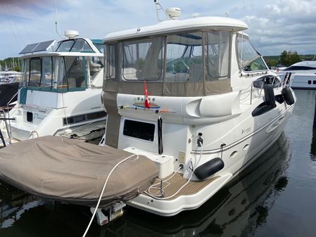 Cruisers Yachts 455 Express Motor Yacht image