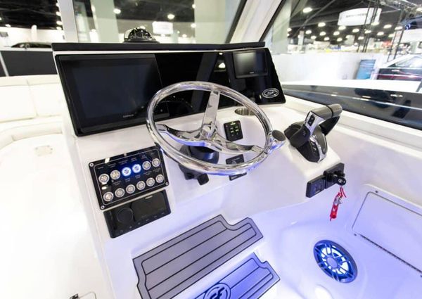 Sea Fox 268 Traveler image