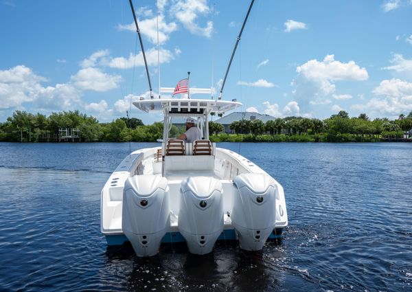 Jupiter 34 Center Console image