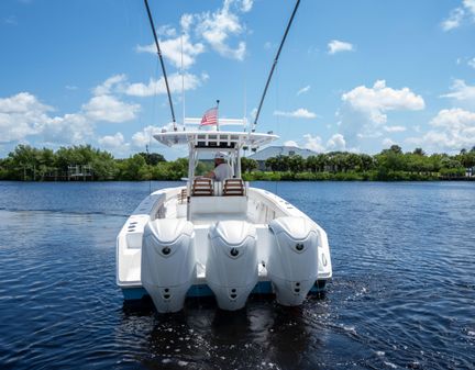 Jupiter 34 Center Console image