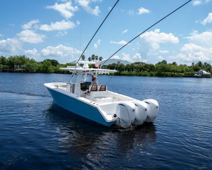 Jupiter 34 Center Console image