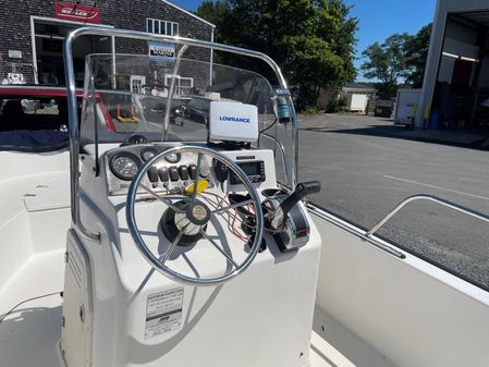 Boston-whaler 170-MONTAUK image