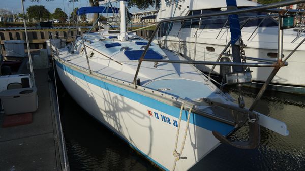 Hunter 34 