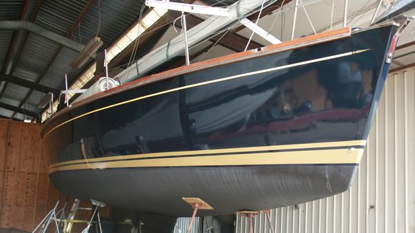 Tartan 3700 