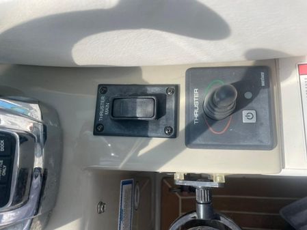 Sea Ray 370 Sundancer image