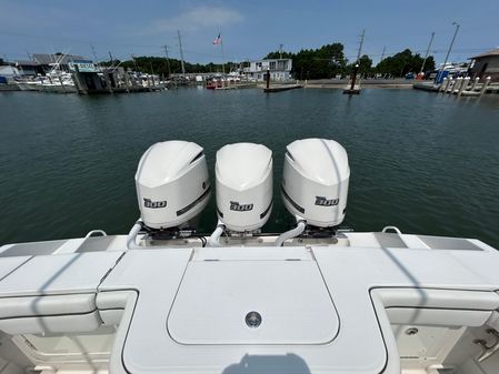 Jupiter 34 HFS w/ Triple Yamaha F300s image