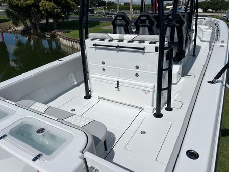 Contender 39-ST-CENTER-CONSOLE image