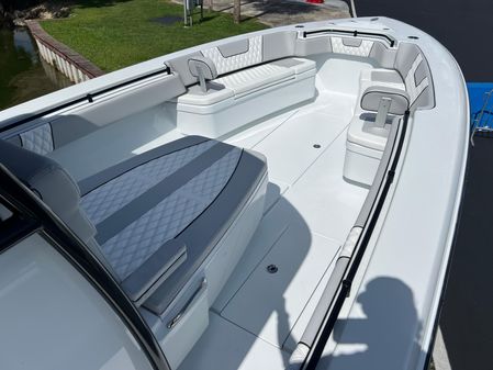 Contender 39-ST-CENTER-CONSOLE image