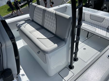 Contender 39-ST-CENTER-CONSOLE image