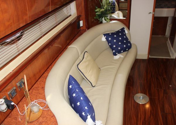 Sea Ray 420 Sundancer image