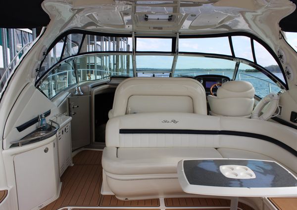 Sea Ray 420 Sundancer image